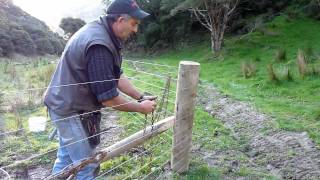 best agricultural fencing tips  TIP N°1 [upl. by Arikat]