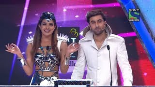 59th Filmfare Awards  Full Filmfare Awards 2013 In HD  Priyanka Chopra Jonas  Ranbir Kapoor [upl. by Severin]