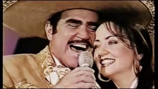 Vicente fernández  Entre el amor y yo  en vivo [upl. by Claudius978]